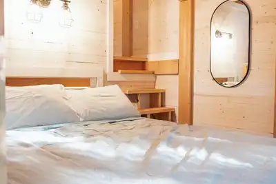 Image de Cedar Forest Hideaway with Outdoor Shower & Hot Tub