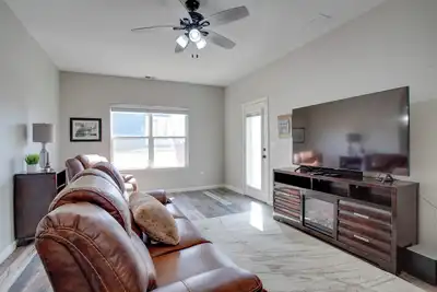 Image de 17 Mi to Dtwn Denver: Family Home w/ Private Yard