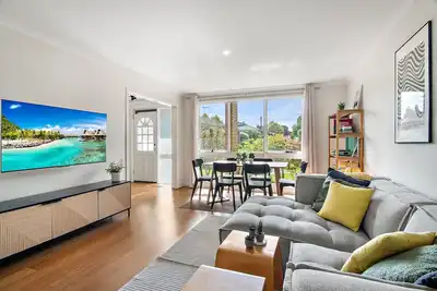 Image de Family Friendly 3-Bed with Courtyard & Parking
