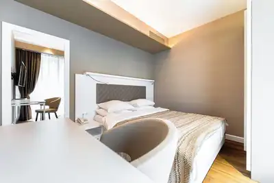 Image de Charming Apartment in pleasant Batumi with WiFi, Ac