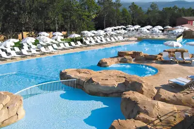 Image de Maison Équipée avec Accès PIscine| Parking Gratuit