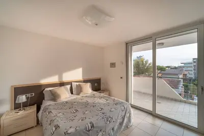 Image de Maison de vacances fraîche et moderne pour un séjour confortable