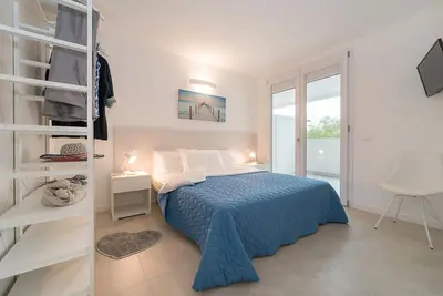 Image de Appartement de vacances élégant et neuf, parfait pour un séjour relaxant