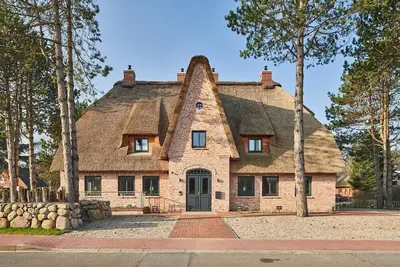 Image de High quality App. \"Lykke 2 \" - Vacation under thatch in St. Peter-Bad