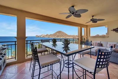 Image de Hacienda Beach Club Luxury Jr. Penthouse!