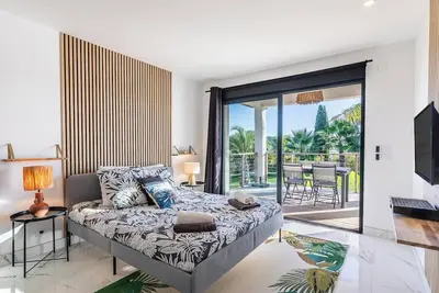 Image de Chambre n°1  dans Villa Scl - Cuisine d'été - Piscine Chauffée - Terrasse