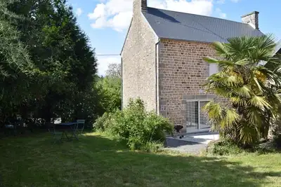 Image de Maison de charme avec jardin clos et terrasse à Jullouville