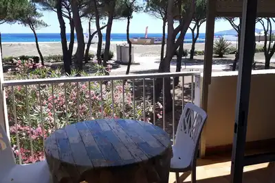 Image de T2 accès direct a la plage, très belle vue mer +parking privé
