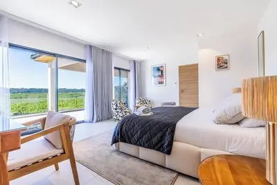 Image de Suite n°2 dans Villa Scl - Piscine Chauffée