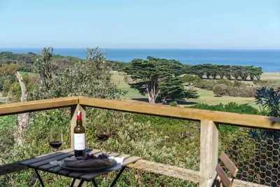 Image de Cleversley Cottage I Ocean Views | Pets | Golf