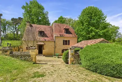 Image de Maison de campagne pour 6 avec piscine et jardin