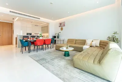 Image de Palm Jumeirah and Sea Views 3br + Assistant's Room with 2 Balconies, The One Jbr