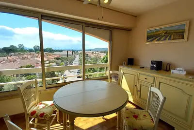 Image de T2 duplex loggia 300 m plage Argentière parking