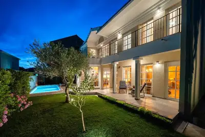 Image de Castella Aurea in Kaštel Lukšić