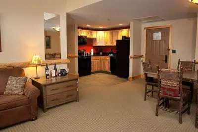 Image de Corner Unit + Nice Views & Fireplace | Onsite Spa