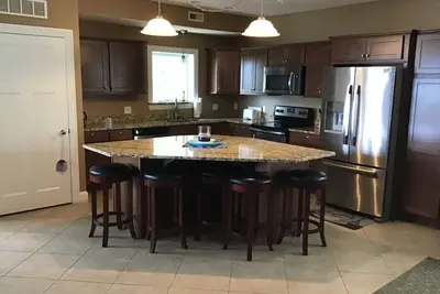 Image de Perfect 2br/2ba Lakeview Condo-Open concept-9/10, 2025-4/20, 2026 rent 3/4th free