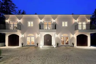 Image de Grand West Vancouver Mansion
