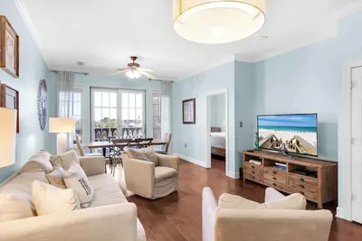 Image de The Village Blue Haven Condo - Private Beach Access, Pool & Hot Tub!