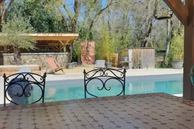 Image de Belle maison avec piscine