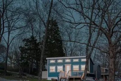 Image de Liberty- Book 1, 2 or 3 Cabins! Lake view/Pet friendly for fee