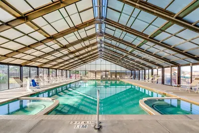 Image de Family Vacation at Lake Conroe! | Villa + 5 Pools