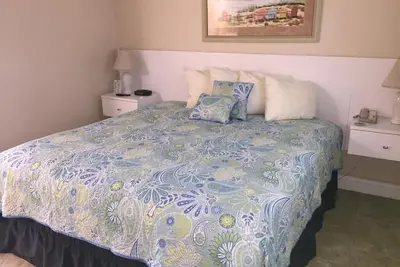 Image de Beachside Escape | Ocean Front Room | Pool Access