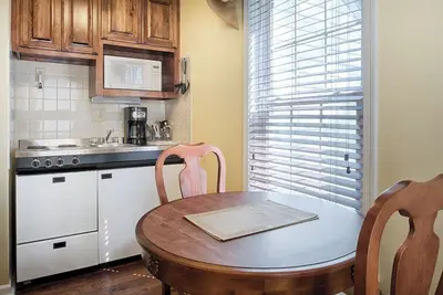 Image de Williamsburg Getaway: 1br/1ba, 2 Beds