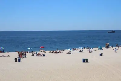 Image de Right On The Boardwalk & Beach ~ Stunning View, Ocean Breezes and Boardwalk Fun!