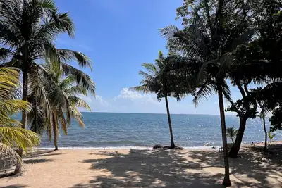 Image de Fantastic, , 2-Br, Sea Front Villa in Placencia, Belize, Kayaks, & Paddle Boards
