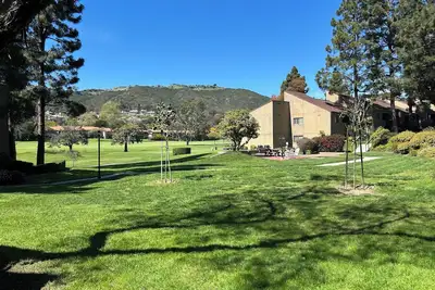 Image de Cozy Coastal Condo – Walk to Beach & Golf - Long-Term Stays Welcome