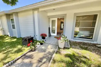 Image de Spacious 4-Bedroom Home with Huge Sunny Pool, Near Busch Gardens & Clearwater