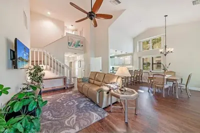 Image de 3-bedroom villa in exclusive Bonita Bay 2500+ sq ft,