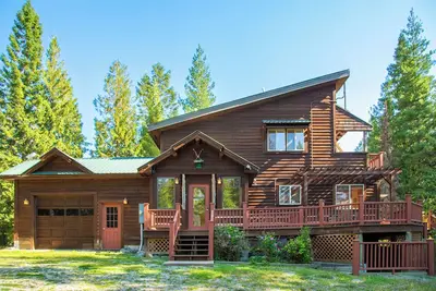 Image de Nestled on A 20-Acre Woodland with Six-Cage Disc Golf Course!
