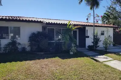 Image de 4-bedroom house in wonderful North Miami with Ac, WiFi
