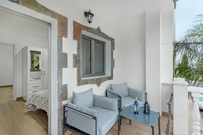 Image de Vacances 'Lola' avec vue sur les montagnes, terrasse privée et Wi-Fi