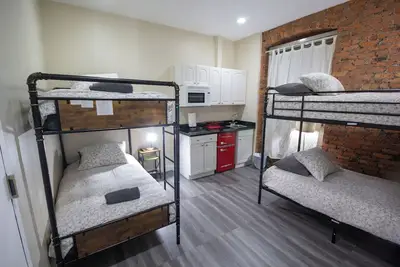 Image de Amazing studio with 2 bunk beds-twin over twin in vibrant New York Midtown