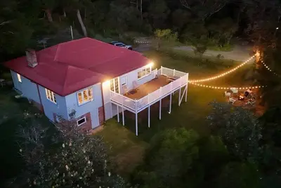 Image de Waratah House - Blue Mountains family friendly retreat.