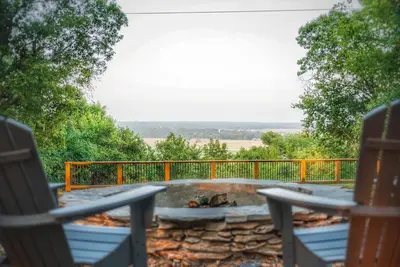 Image de Two Homes on 160 Acres. Stocked Ponds, Firepits. Just 30 minutes from Tulsa.