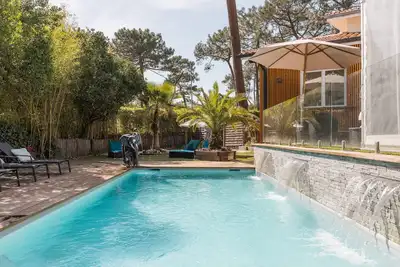 Image de Spacieuse villa - 16 personnes - Piscine chauffée