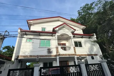 Image de Marvelous 4-bedroom house with Ac in Las Piñas