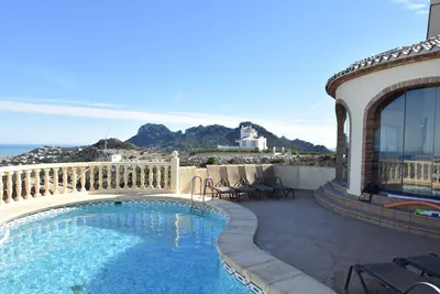 Image de Villa à Pego avec piscine près de la mer