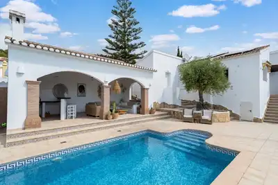 Villa spacieuse à Moraira avec piscine