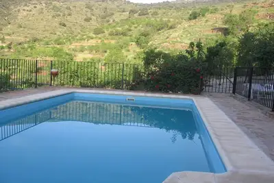 Image de Charmante maison de vacances avec piscine commune