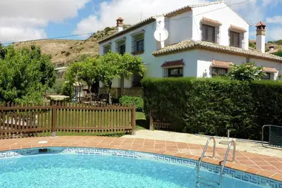 Image de Cottage Antequera avec vue sur la piscine