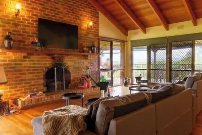 Image de Classic Farmhouse Vineyard Yarra Valley