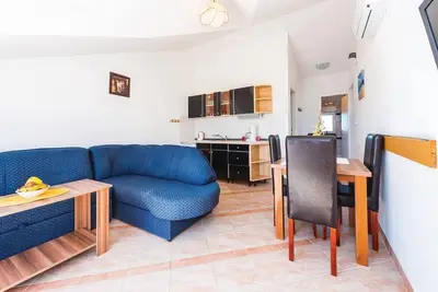 Image de Appartement, à 350 m de la plage de Ponga