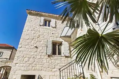 Image de Maison de vacances avec jacuzzi à Trogir
