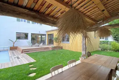Image de Maison retaise, piscine, proche plage et cœur de village