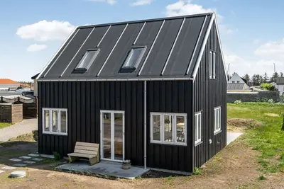 Image de \"Spase\" - 450m from the sea by Interhome