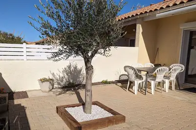 Image de Villa T2 mezz. climatisée pour 6 pers avec WiFi, parking & proche plage
